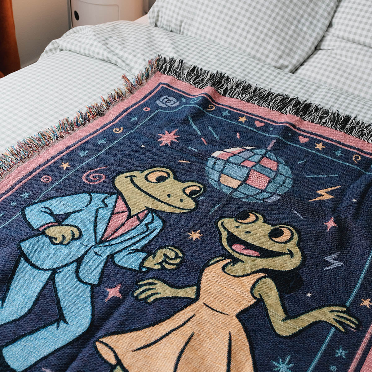 Personalized Dancing Frogs Couple Blanket