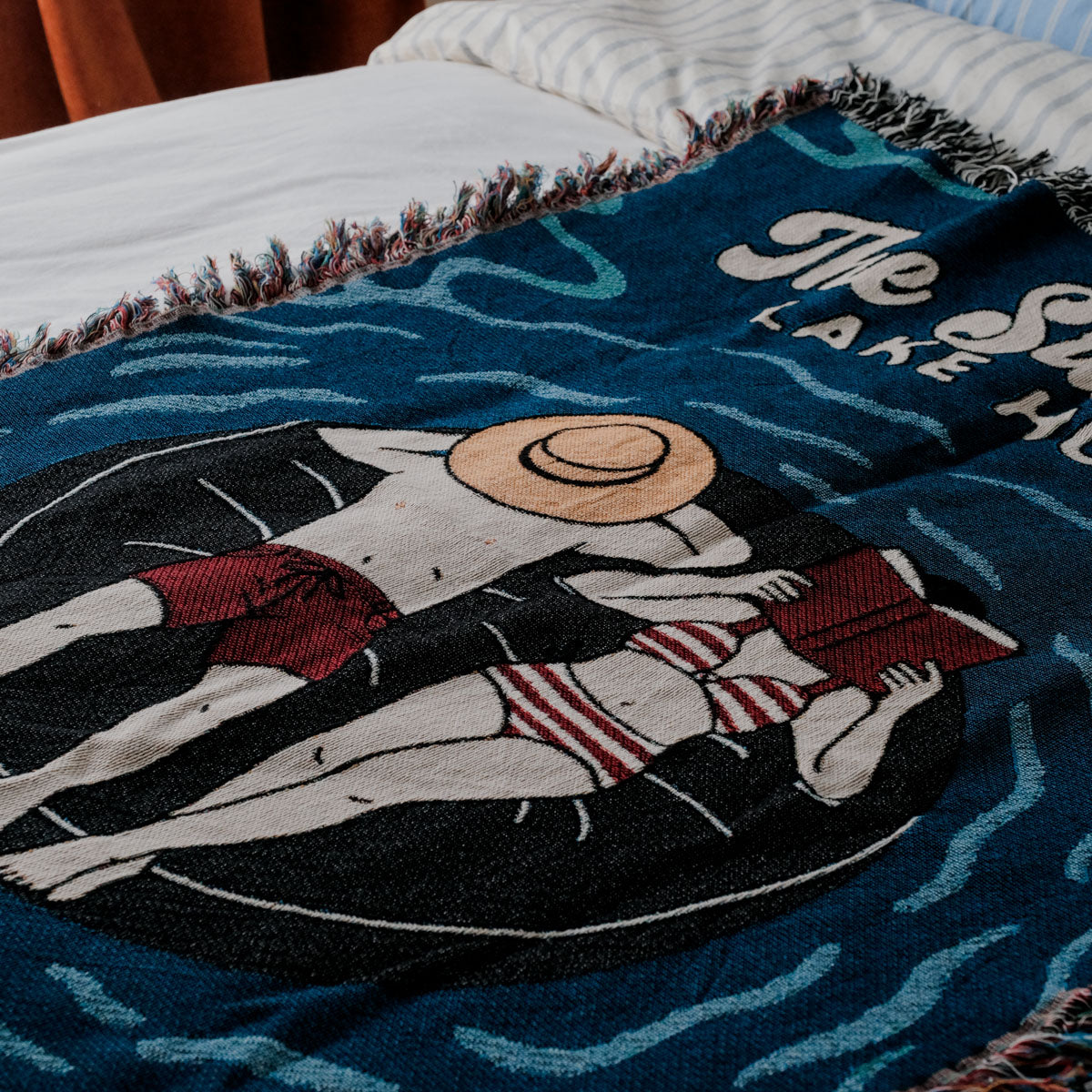 Personalized Lake House Woven Blanket – Relatable Basic