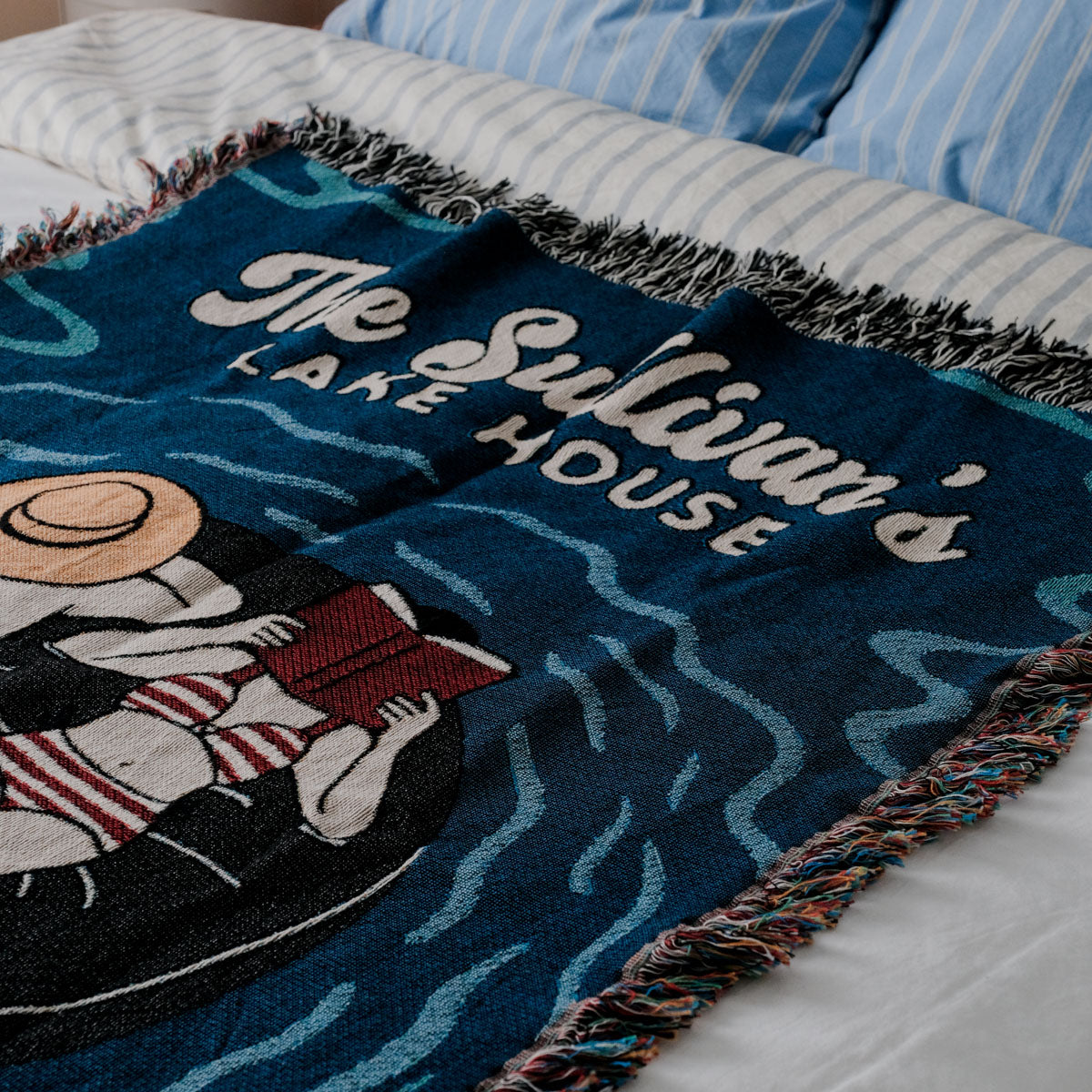 Personalized Lake House Woven Blanket – Relatable Basic
