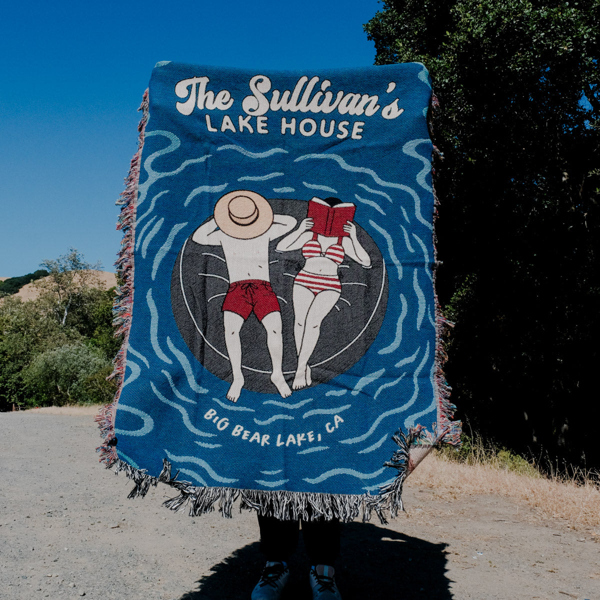 Personalized Lake House Woven Blanket - Relatable Basic