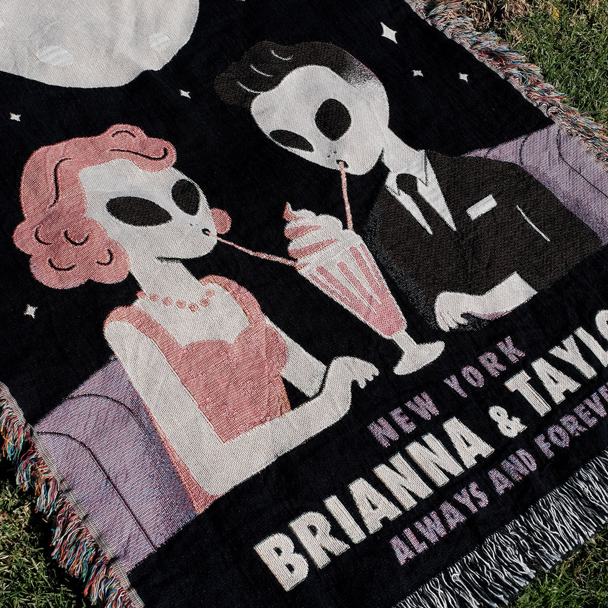 Couple Aliens on a Date Personalized Blanket - Relatable Basic