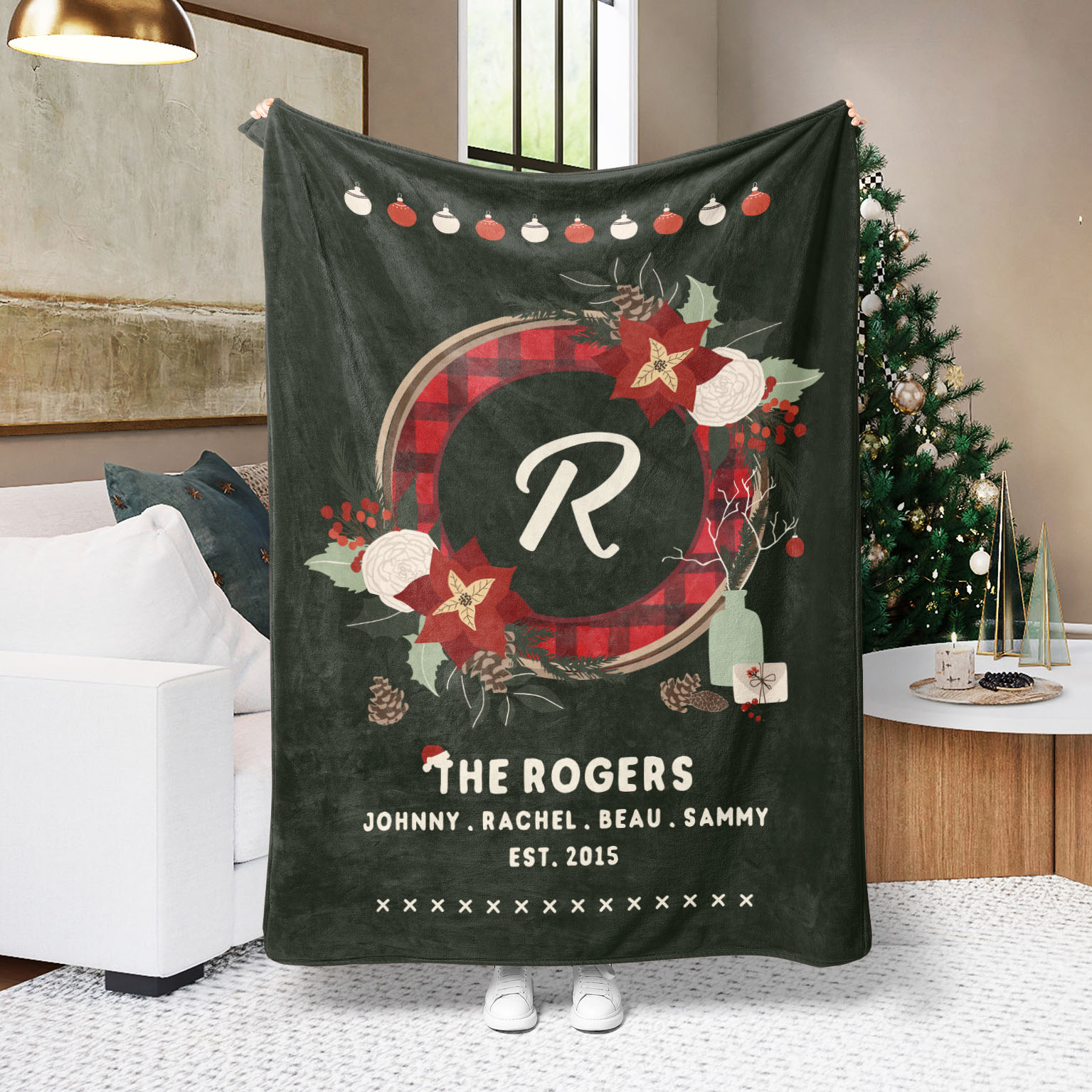 Personalized Family Christmas Fleece Blanket with Names (Wreath) - Fleece - Personalized Gifts for Couples, Custom Birthday Gifts, Custom Anniversary Gifts | Relatable Basic